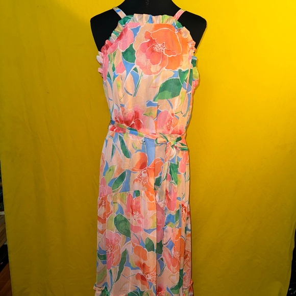 Maggie London Tiered Apron Dress - Picture 4 of 9